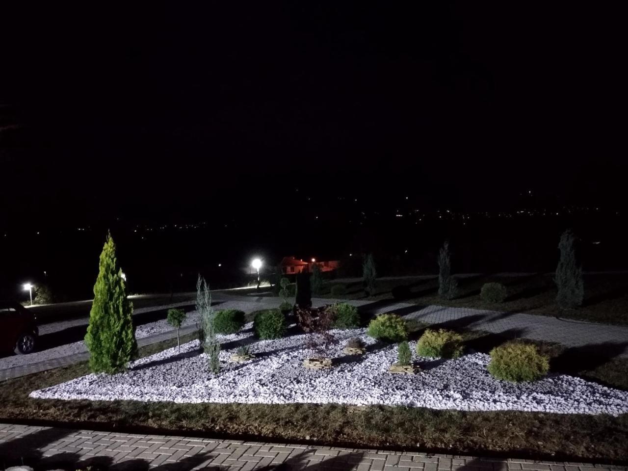 Hotel Praga Gorno Lakocerej Exterior foto